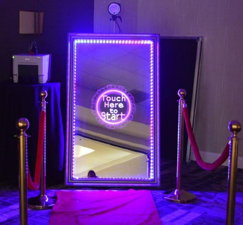 Belleville Mirror Photo Booth for Rent